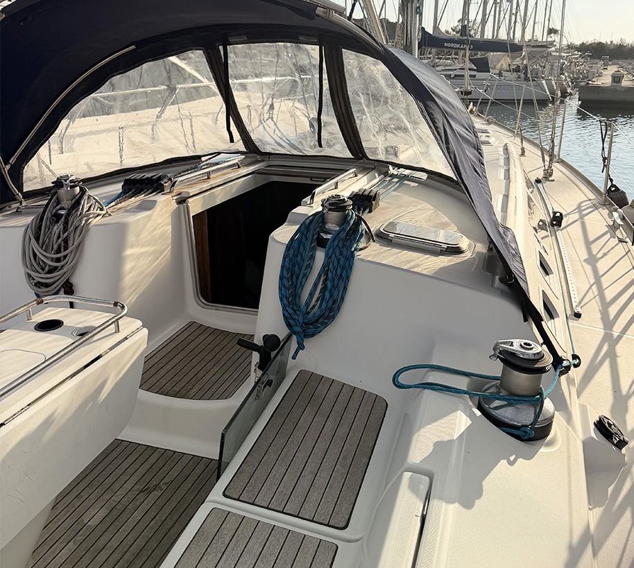 Charter Barca a Vela in Toscana – 43'<br><a href=dettaglio.aspx?Id=377 >VAI ALLA SCHEDA</a>